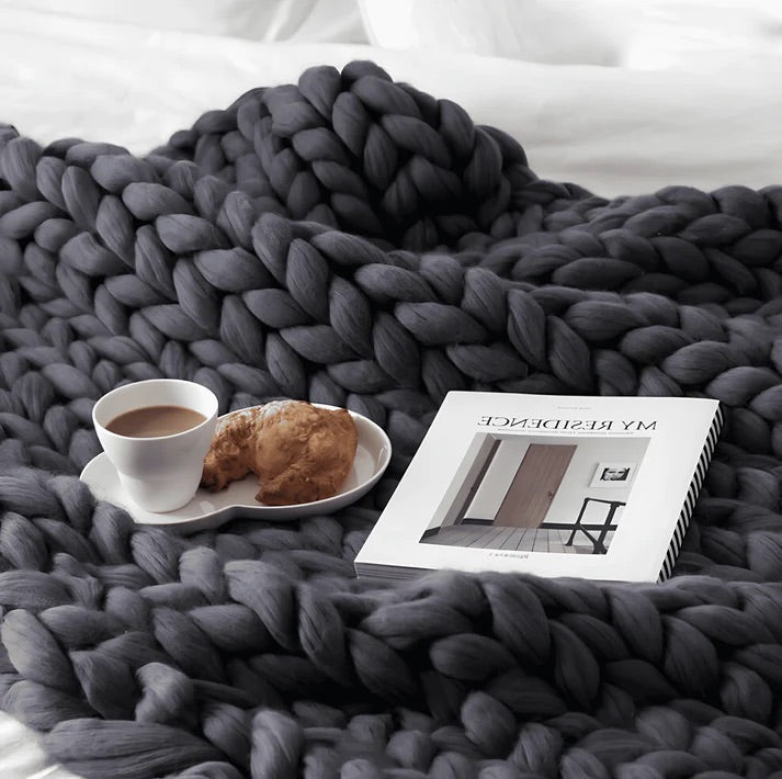 RADIANZ™ - COZY KNIT BLANKET