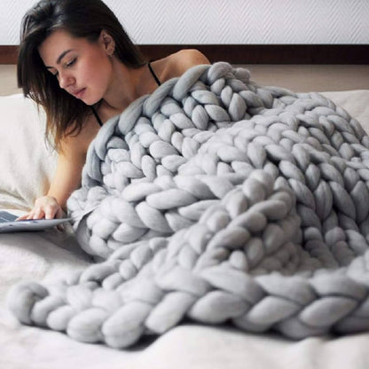 RADIANZ™  - COZY KNIT BLANKET